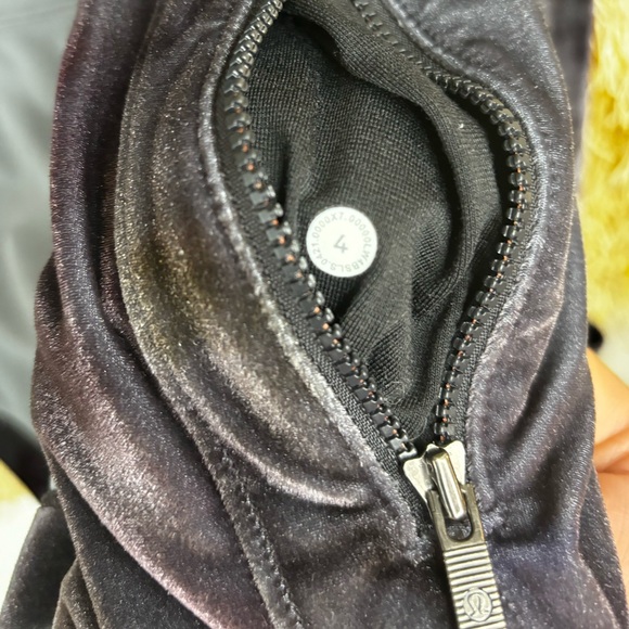 Lululemon💎NWOT💎Define Jacket *Velour💎
Interstellar Dark Grey Multi💎Size 4 - Picture 8 of 16